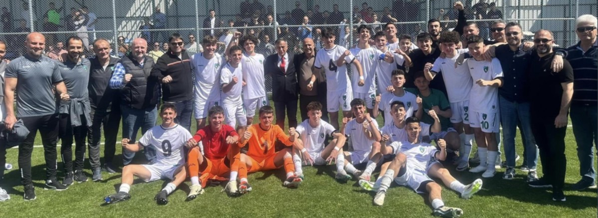 Kocaelispor U-19 Bölgesel Gelişim Ligi grubunda şampiyon oldu