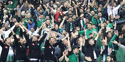 10 bin 385 biletli seyirci Yeşil Siyahlı takımı izledi