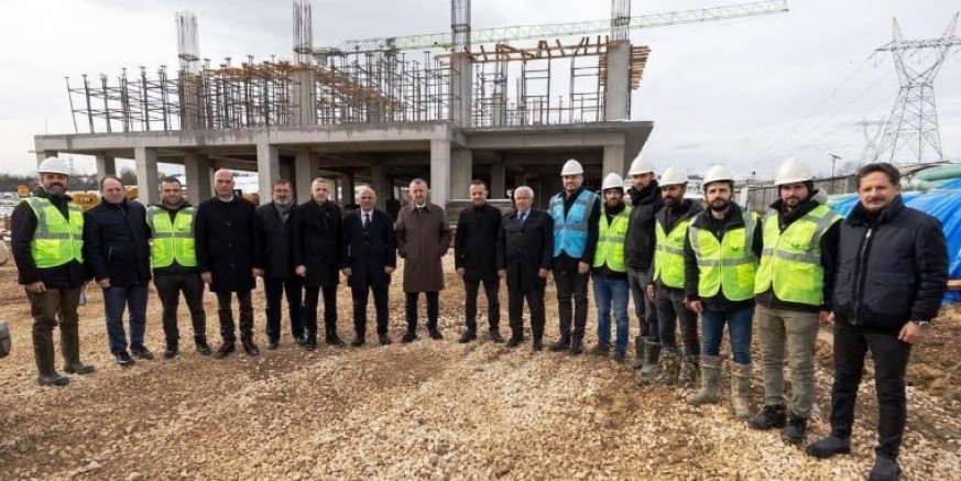 Büyükakın, 'Kocaelispor'a Avrupa Standarlarında Sevindikli tesisleri 