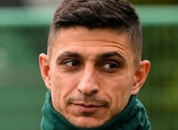 Eski futbolcumuz Benhur Rizespordan  gelebilir
