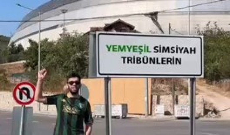 Kocaelispor Marşı tabela sözleriyle büyük ilgi gördü