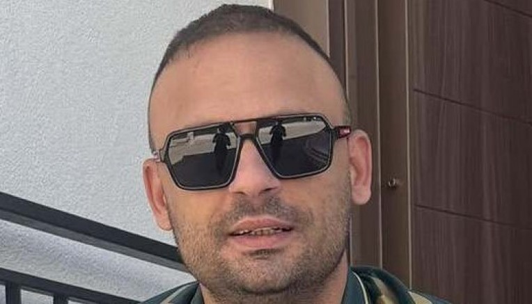 Körfez Hodri Meydanda Cenk Çelik Kurucu başkan