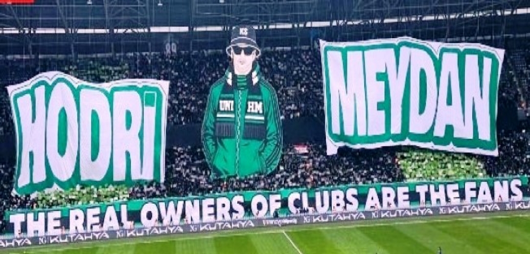 Kulübün gerçek sahipleri taraftarlardır Kareografisi