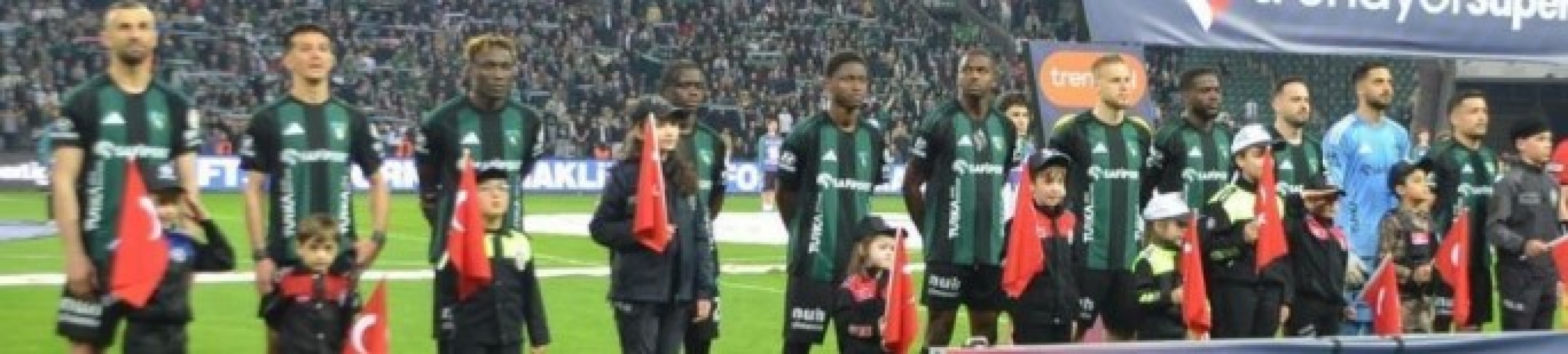 Minik polisler seramonide ayakta alkışlandı