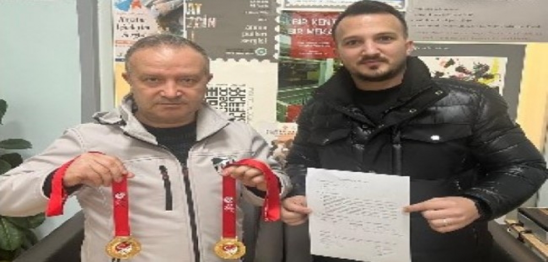 Müzeye Ege Durak'tan şampiyonluk madalyaları