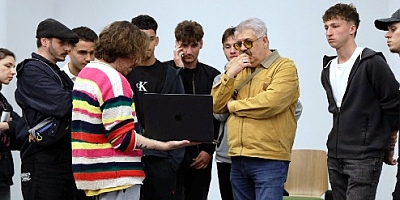 60 yıllık tarihimiz “Efsane Forma” tiyatro sahnesinde