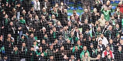 750 taraftarımız Rize'de takımı destekledi