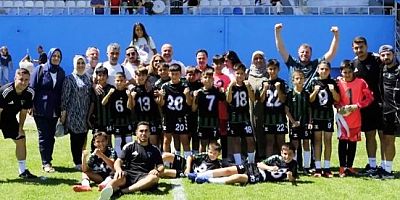 Beyşehir Göl Cupta U12 Takımımız Fenerbahçeyi yenerek şampiyon oldu