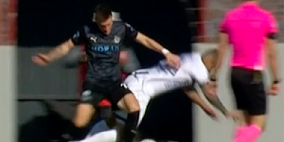 Tangue düşürüldü hakem Penaltıyı vermedi