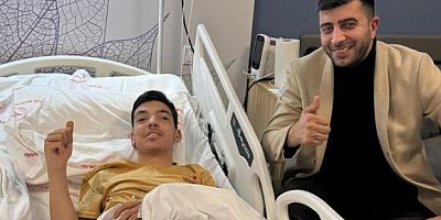 Efe tribün lideri Miraç Çartay'la selam gönderdi