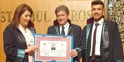 Efsanemiz Güvenç Hoca Avukatlık diplomasını aldı