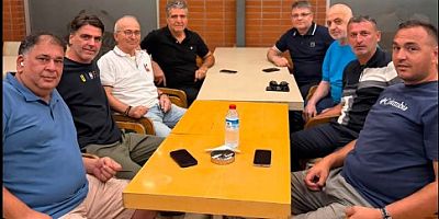 Engin Hocaya dostlarının geçmiş olsun ziyareti