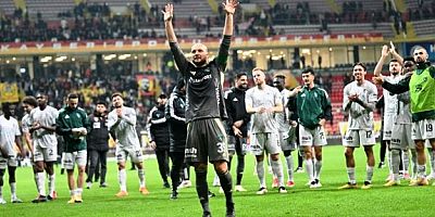 Gökhan kurtarışlarıyla maçın kaderini değiştirdi