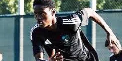 Keita Konya'da attığı golle haftanın en iyisi seçildi