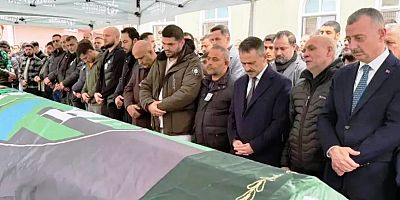 Kocaelispor tribünden düşen Harda Kaçmaz'ı dualarla ebediyete uğurladı