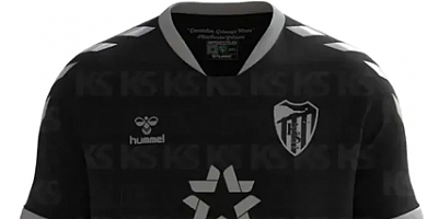 Kocaelispor depreme ithafen Siyah Forma giyecek