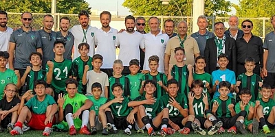 Kocaelispor U13 Takımı A Grubunda Derincespor'u 4-2 yenerek şampiyon