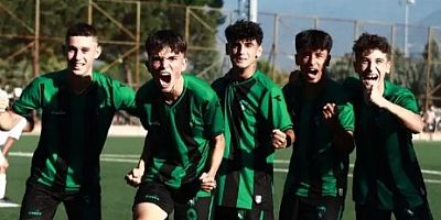 Kocaelispor U17 renktaş U17 Sakaryayı elinden kaçırdı:2-2