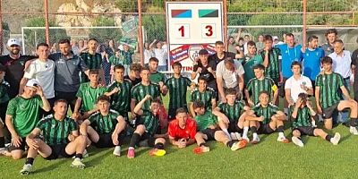 Kocaelispor U19 takımı, 1461 Trabzon FK’yı 3-1 yenerek final çıktı