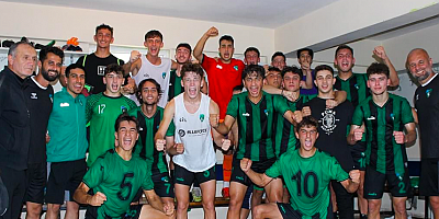 Kocaelispor U19 takımı İnegölsporu 4-0 yenerek haftayı lider kapattı