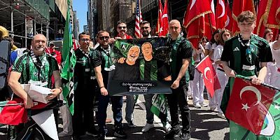 Kocaelispor USA Gri Koray ve Cem Özer'i unutmadı