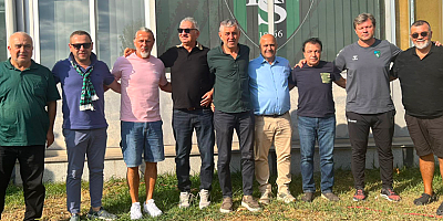 Kocaelisporda İz bırakanların Recep Başkan  ve Ertuğrul Hoca ziyareti