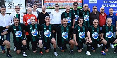 Kocaelisporun Efsaneleri Olgunlar Turnuvası yarı finalinde gol şov yaptı