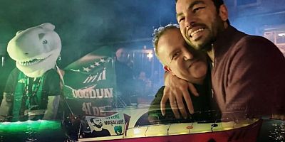 Mehmet Açık Selçuk Hocaya ilginç süpriz yaşgünü yaptı