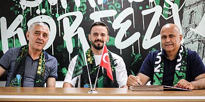 Recep Başkan Muharrem'e 2+1 yıllık sözleşmeyi Osman Çakır'la imzalattı