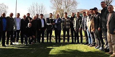 Selçuk Hocayı TÜFAD Başkanı Remzi Demirer yönetimiyle ziyaret etti