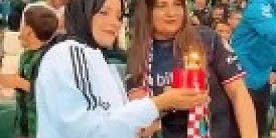 Songül'e tribünde süpriz doğumgünü kutlaması