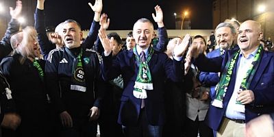 Tahir Başkana Taraftarların iftarda sevgi seli