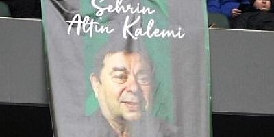 Tribüne Şehrin Altın Kalemi İsmet Çiğit Pankartı