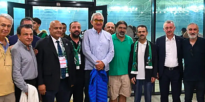 Vali Aktaş, Tahir Başkan, Hülagü Hoca efsane futbolcularımız maçtaydı