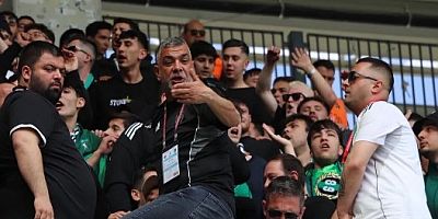 Yeşil-siyahlı taraftarların arızalı otobüs tepkisi