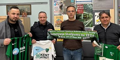 Yiğit Özcan'dan müzeye forma atkı bağışı