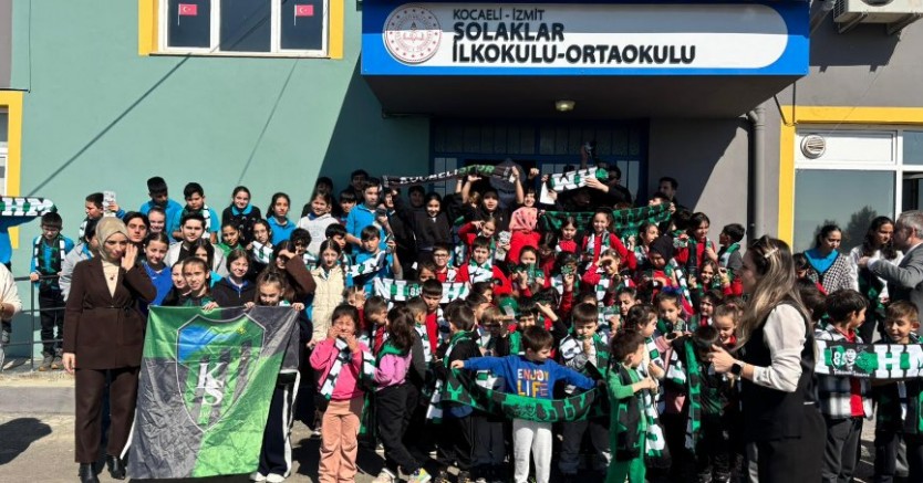 Üniversite Hodri Meydan Solaklar Okulunda 